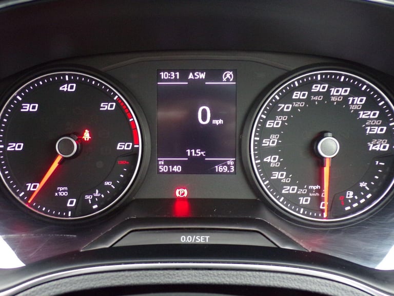 2018 SEAT Arona 1.6 TDI SE Technology SUV 5dr Diesel Manual Euro 6 (s/s) (95 ps) HATCHBACK Diesel...