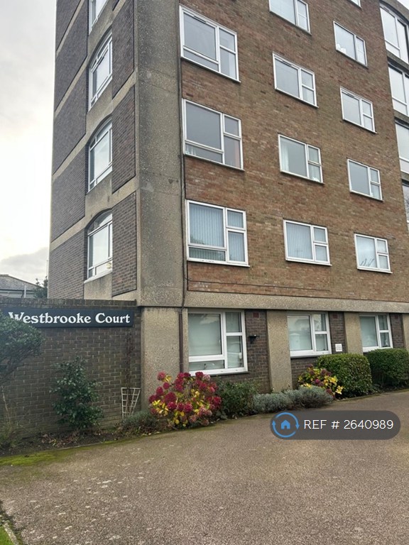 2 bedroom flat in Westbrooke Court, Worthing, BN11 (2 bed) (#2640989)