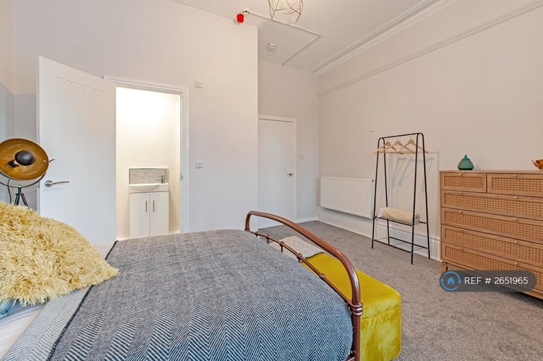 Studio flat in Agden Road, Sheffield, S7 (#2651965)