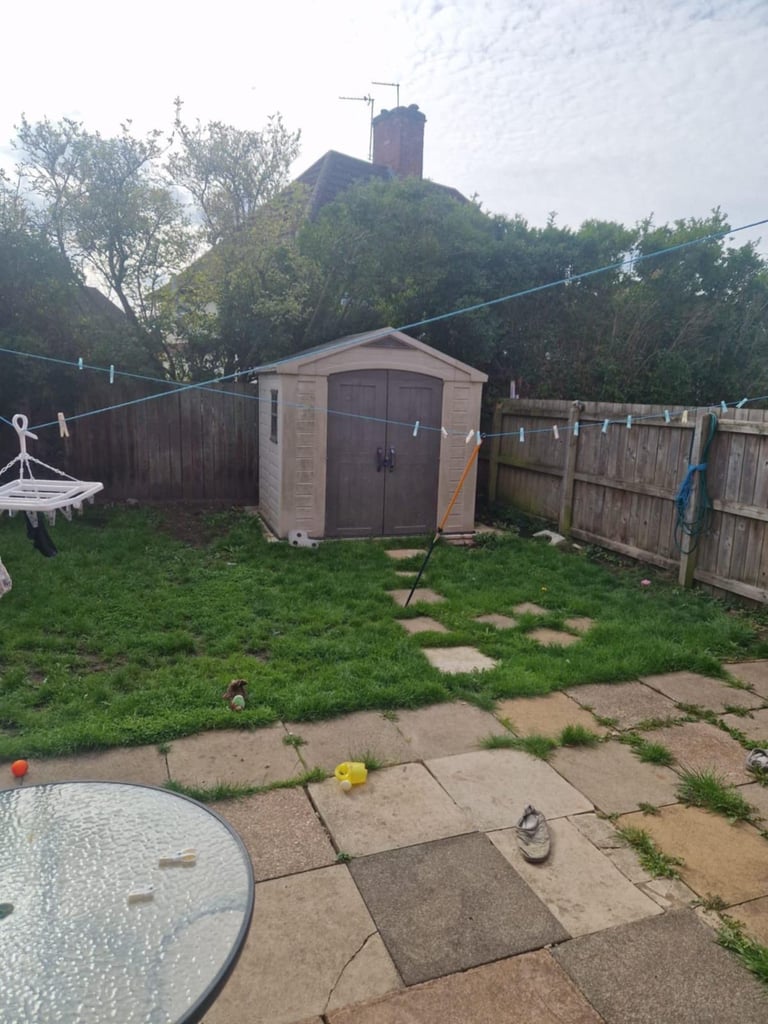 3 bed house Nottingham. Need a 1 bed bungalow anywhere!
