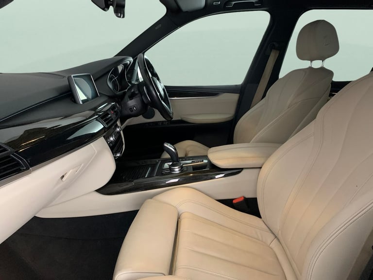 2022 BMW X5 3.0 40d M Sport SUV 5dr Diesel Auto xDrive Euro 6 (s/s) (313 ps) - THIRD-RO Suv Diese...