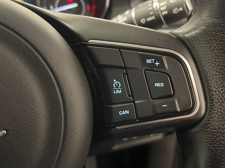 2018 Jaguar E-Pace 2.0d 5dr 2WD ESTATE DIESEL Manual