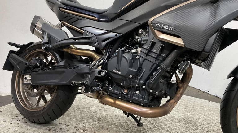 cf moto NK 800 Naked Petrol Manual Euro 5 (95 ps)