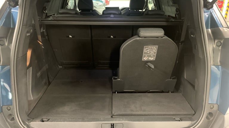 2022 Peugeot 5008 1.2 PureTech Allure Premium SUV 5dr Petrol EAT Euro 6 (s/s) (130 ps) SUV Petrol...