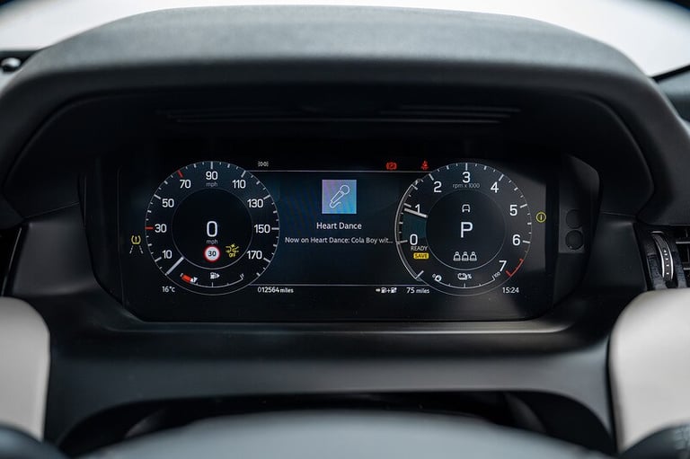 2024 Land Rover Discovery Sport P300e Dynamic HSE SUV HYBRID Automatic