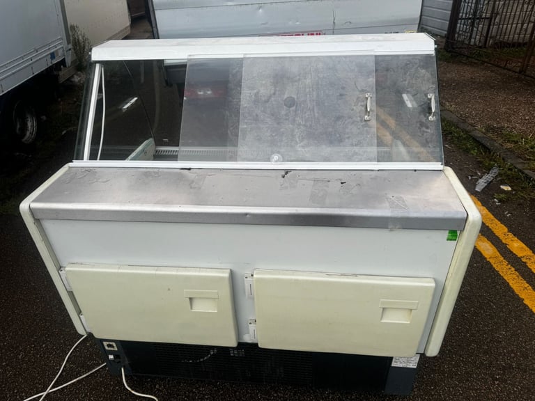 Commercial display fridge like new cafe shop restaurant takeaway display fridge 