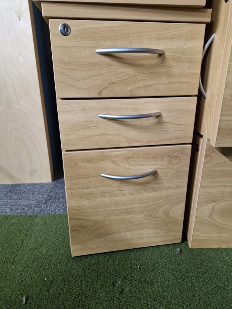 3 drawr under desk pedestal 30cm wide (30 available)