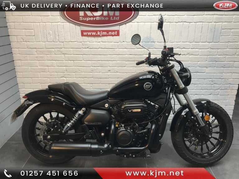 KEEWAY RKV 125 C, 2024/73, 1336 MILE IN BLACK - LEARNER LEGAL