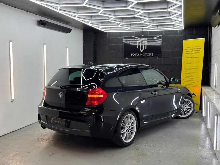 BMW 1 SERIES 2.0 118i M Sport 3 door 2010