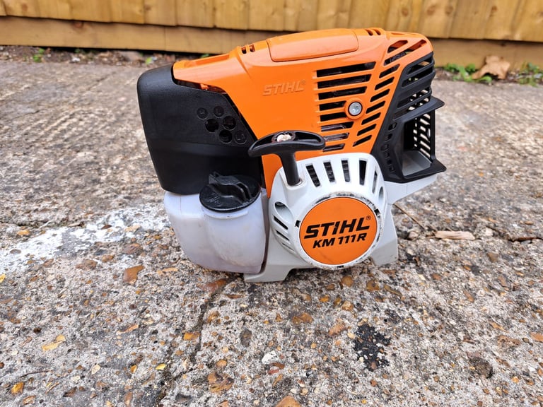 A 2022 Stihl combi head unit KM111R