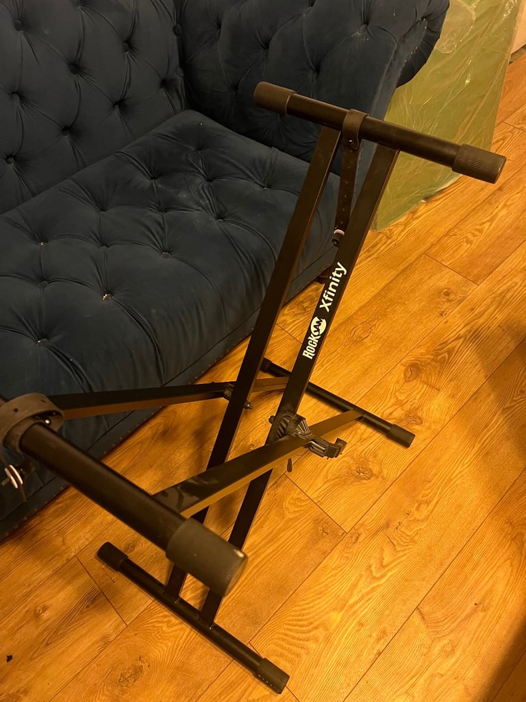 Digital Piano 88-Key – Excellent Condition