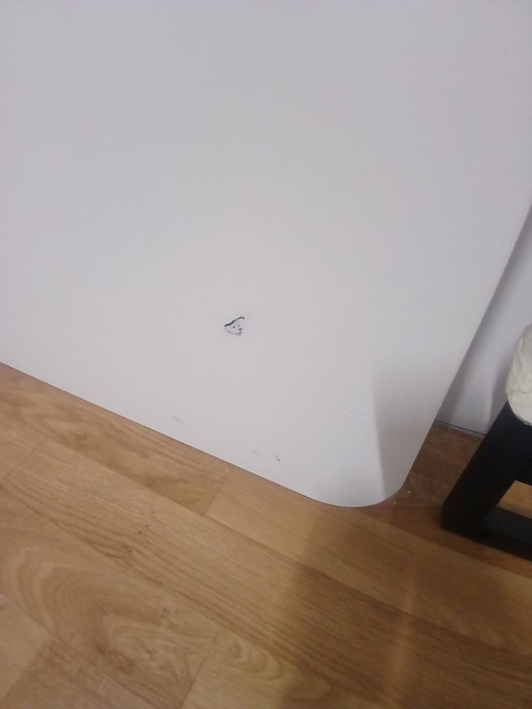 Bekant desk