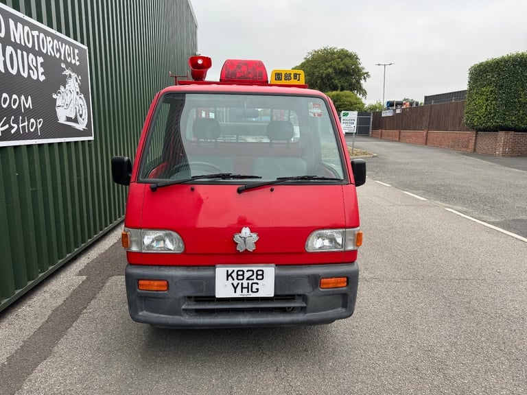 Subaru Sambar Dias Wagon 4WD Micro Fire Engine 1993 Model Paddock Yard Vehicle 
