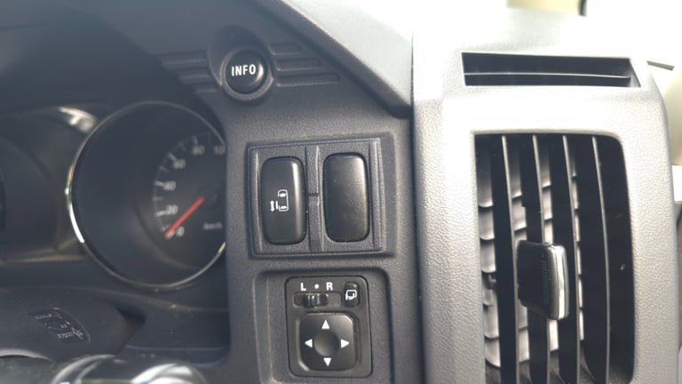 JDM Import Facelift Mitsubishi Delica D5 2.0 Auto CVT 8 Seater MPV Ulez Free