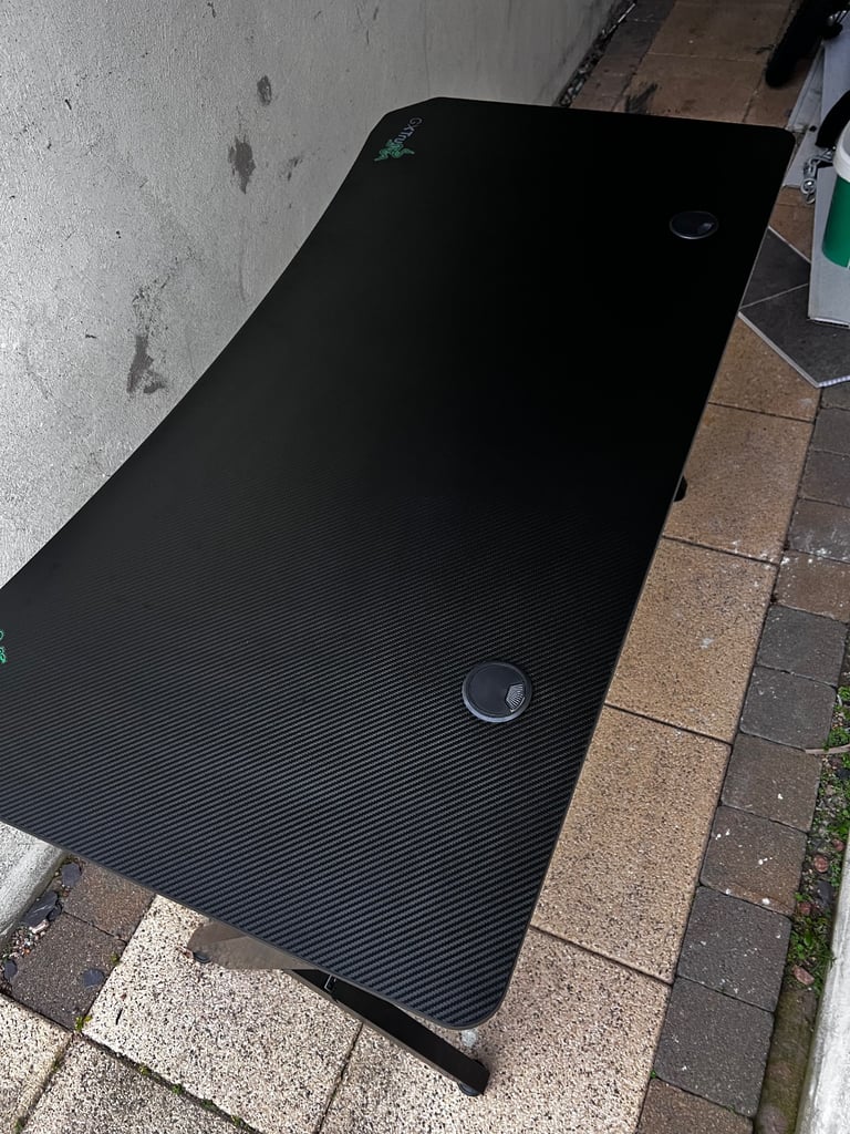 Gaming desk