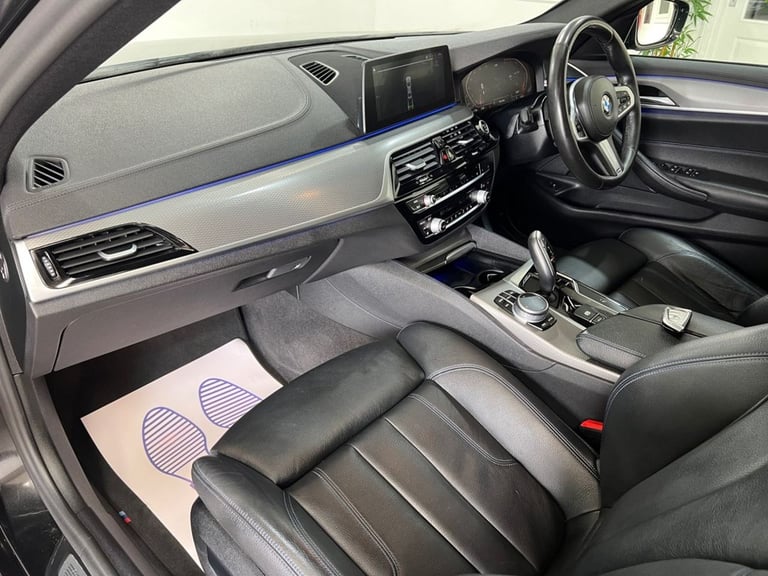 2020 BMW 5 Series 2.0 520d MHT M Sport Saloon 4dr Diesel Hybrid Auto Euro 6 (s/s) (190 ps)CAT Sal...