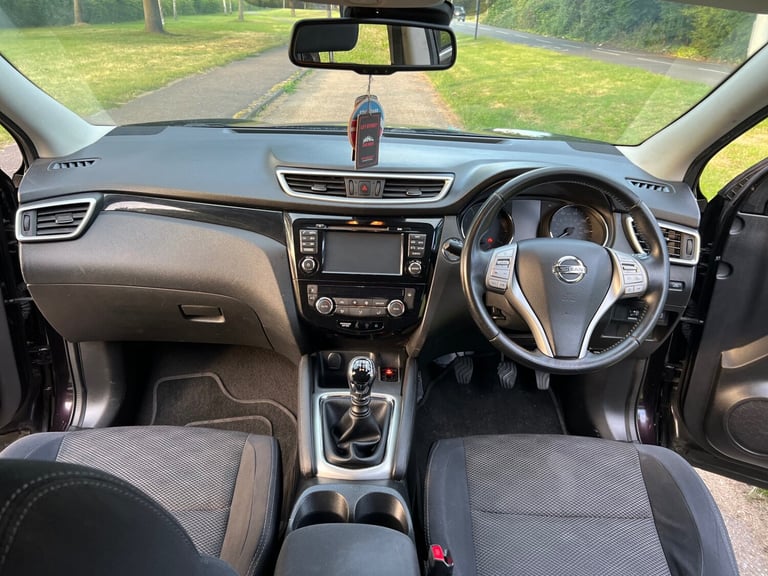 2014 Nissan Qashqai 1.2 DiG-T Acenta Premium 5dr HATCHBACK Petrol Manual