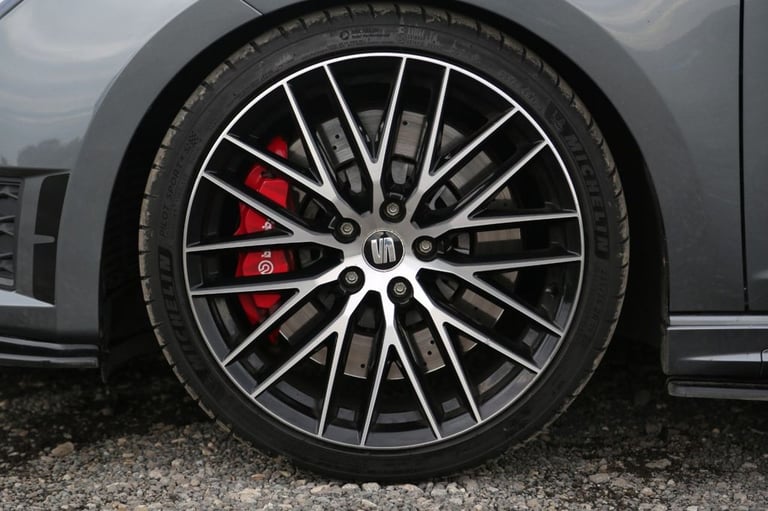 2016 SEAT Leon 2.0 TSI Cupra 290 Black Sport Coupe 3dr Petrol DSG Euro 6 (s/s) (290 ps) Hatchback...
