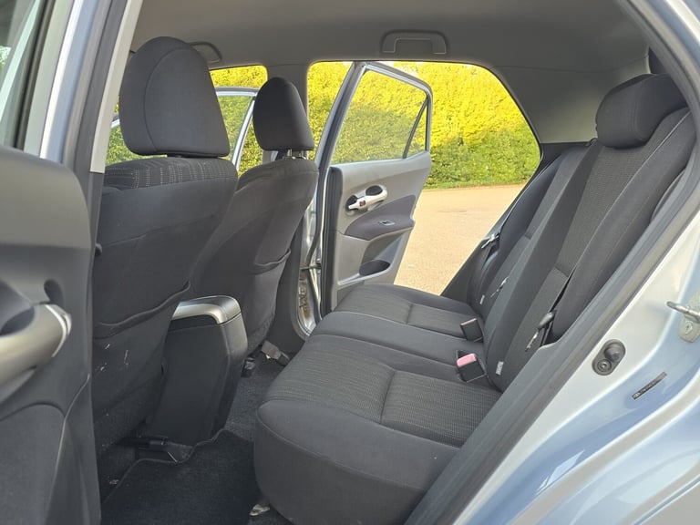 2007 Toyota Auris 1.6 Automatic VVTi TR MM 5dr . 87000 Miles . CHEAP on Fuel. GOOD Car. HATCHBACK...