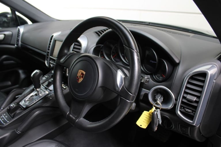 2012 Porsche Cayenne 3.0 TD V6 SUV 5dr Diesel Tiptronic 4WD (stop/start) (240 ps) ESTATE Diesel A...