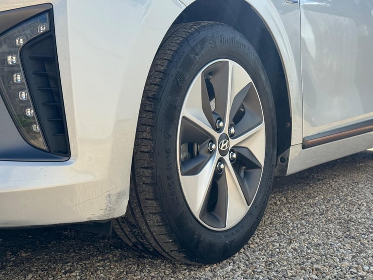 2018 Hyundai IONIQ 28kWh Premium SE Hatchback 5dr Electric Auto (120 ps) HATCHBACK Electric Autom...
