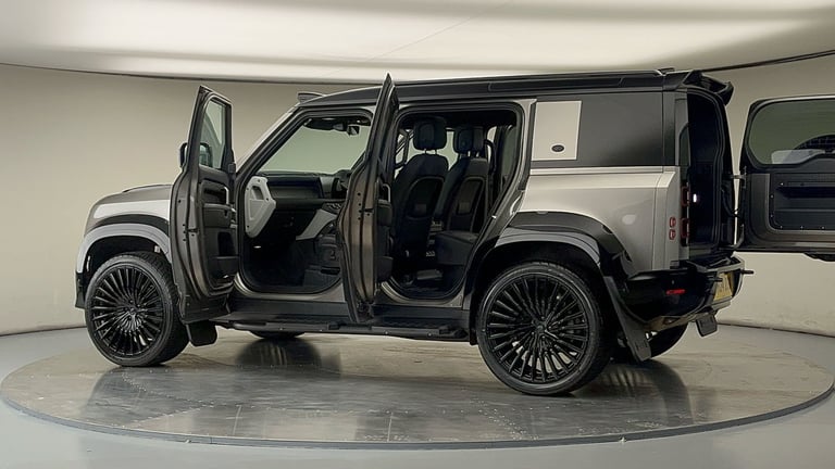 2024 Land Rover Defender 110 3.0 D250 MHEV X-Dynamic HSE SUV 5dr Diesel Auto 4WD Euro 6 (s/s) (25...