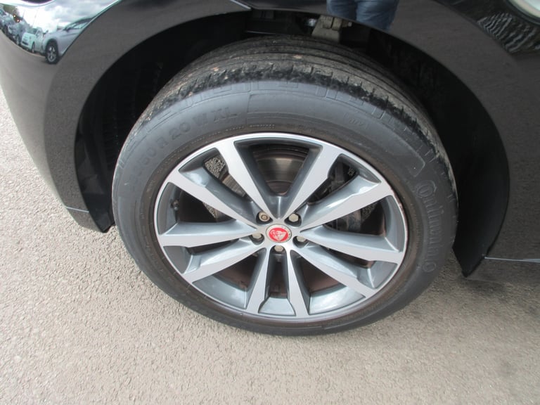 2017 Jaguar F-Pace 2.0d R-Sport 5dr Auto AWD ESTATE Diesel Automatic