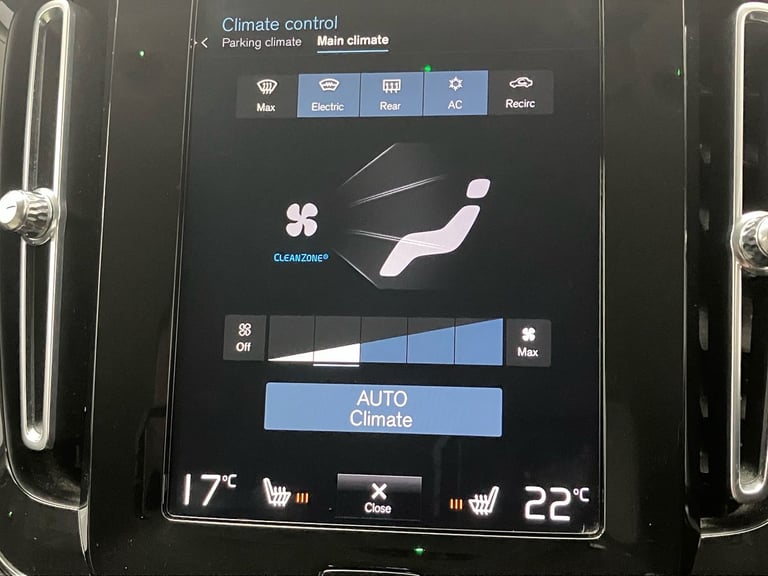 2020 Volvo XC40 2.0 B4P Inscription Pro 5dr Auto Estate Automatic