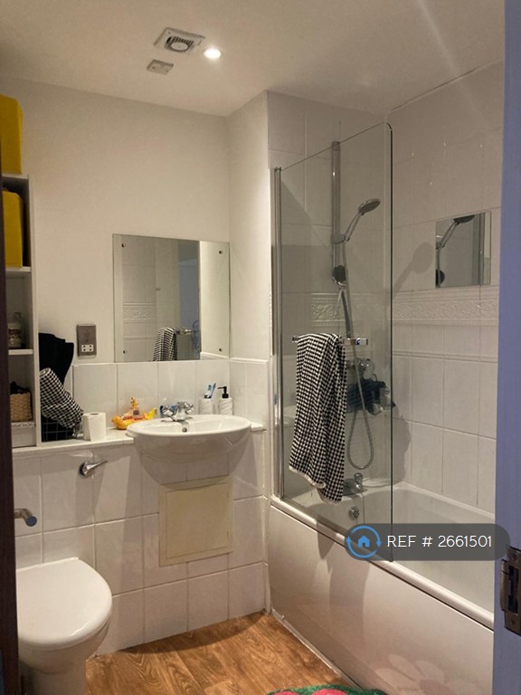 2 bedroom flat in Sandport Way, Edinburgh, EH6 (2 bed) (#2661501)