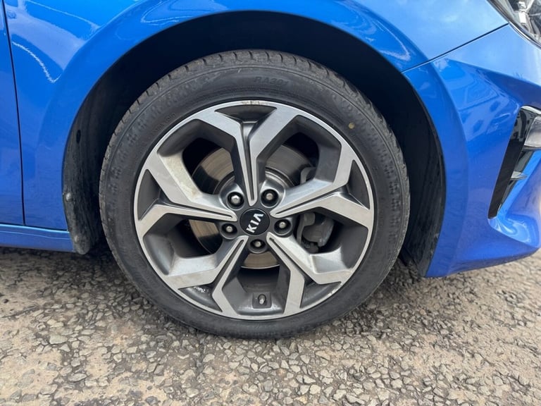 2019 Kia Ceed 1.4 T-GDi Blue Edition Hatchback 5dr Petrol DCT Euro 6 (s/s) (138 bhp) Hatchback Pe...