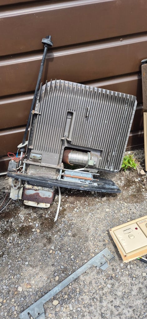 CARVER 3600STC AUTO gas and electric heater for camper caravan motorhome.