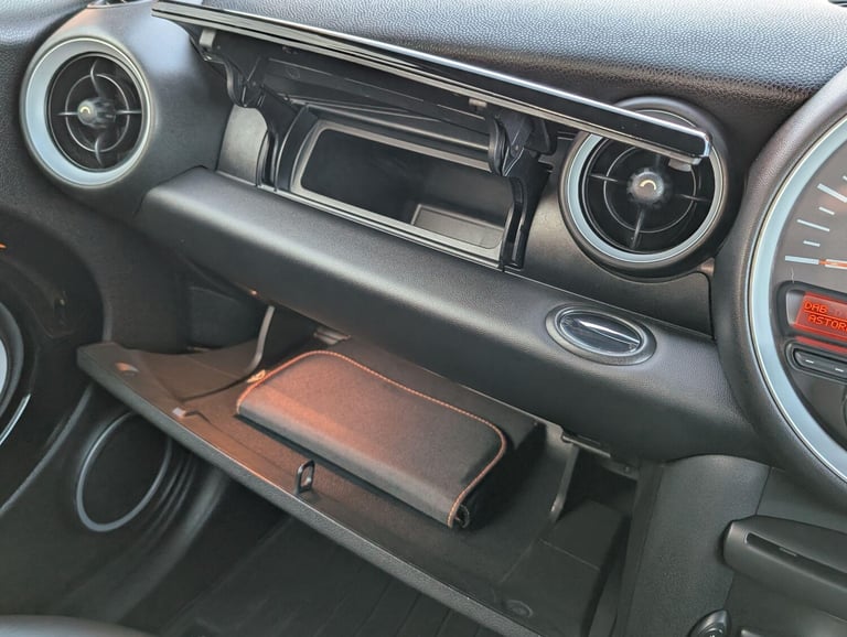 2013 MINI Hatch 1.6 John Cooper Works Euro 5 (s/s) 3dr HATCHBACK Petrol Manual