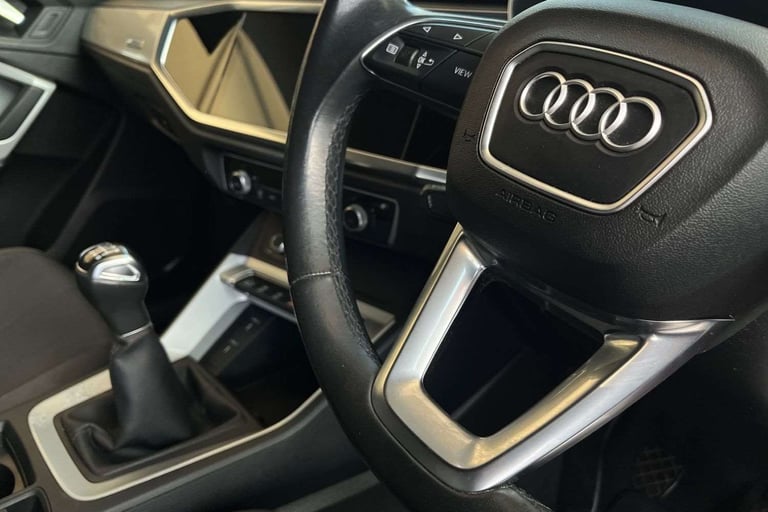 2022 Audi Q3 35 TFSI Technik 5dr ESTATE PETROL Manual