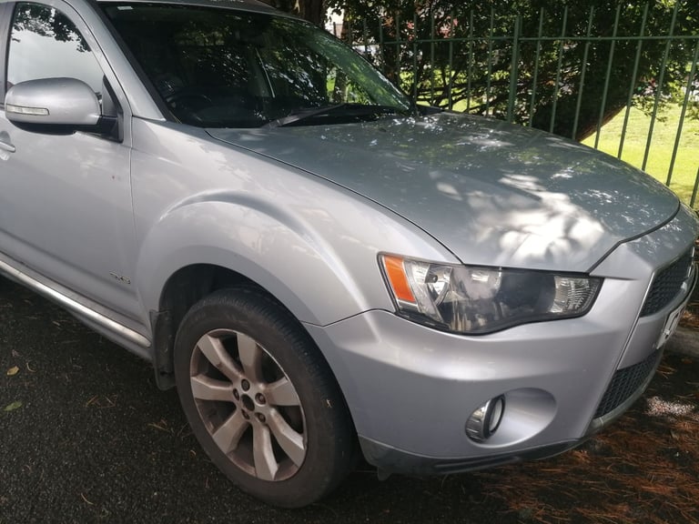 Mitsubishi, OUTLANDER, Estate, 2010, Manual, 2268 (cc), 5 doors