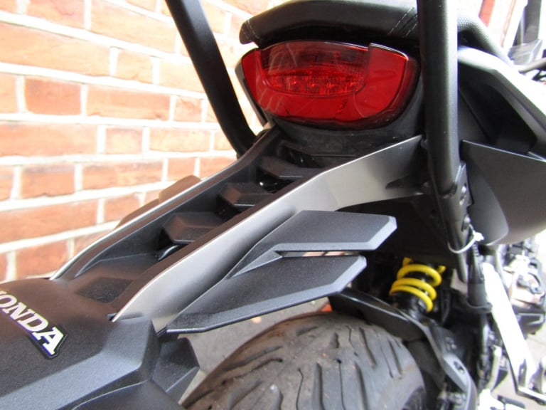 HONDA CB 650 R FANTASTIC CONDITION , FULL HONDA HISTORY, GB RACING COVERS, 2021