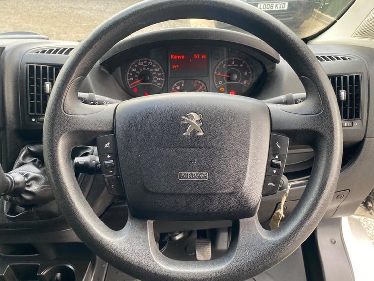 2017 Peugeot Boxer 2.0 BlueHDi 335 Professional L3 H2 Euro 6 5dr PANEL VAN Diesel Manual