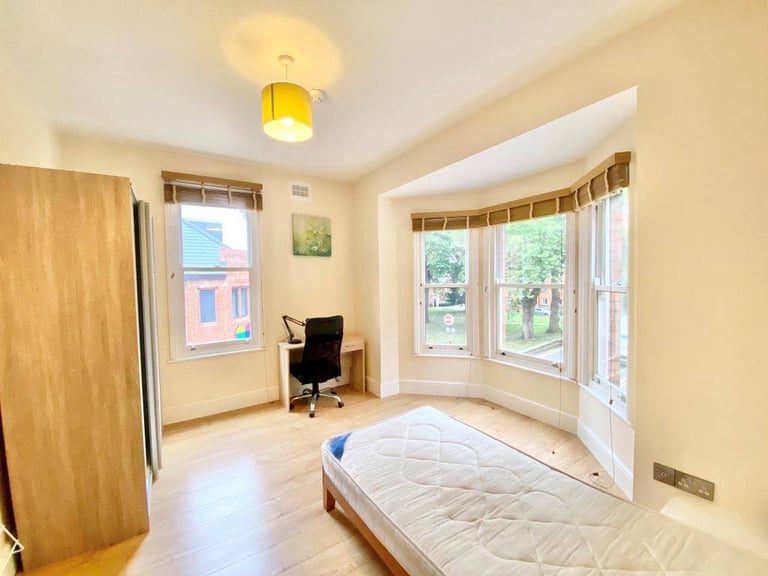 🏡 LUXURY 9 Bed House 🔥 Lincoln City Centre Location 🔥 Accredited 🏡