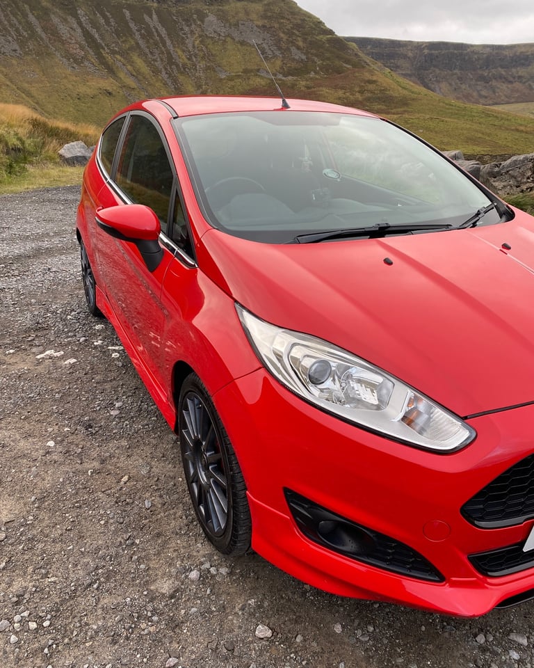Ford, FIESTA, Hatchback, 2014, Manual, 1241 (cc), 3 doors