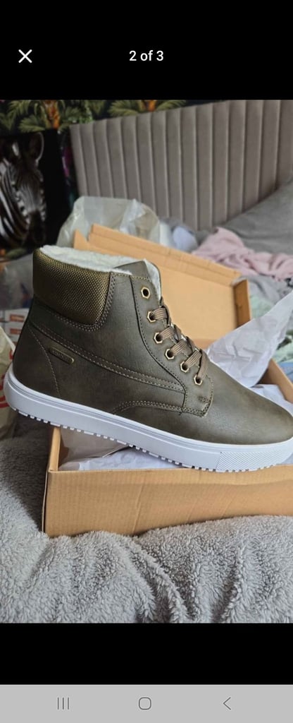Mens boots 