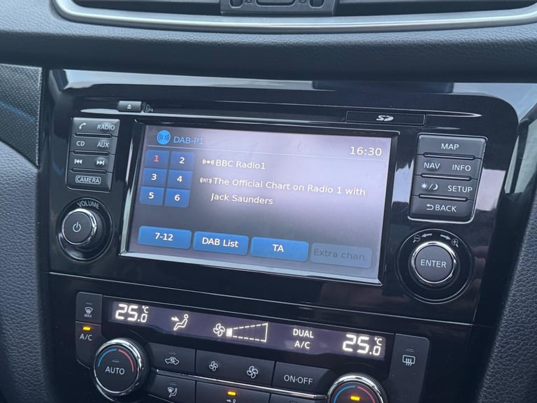 2014 Nissan X-Trail 1.6 dCi N-Tec 5dr ESTATE DIESEL Manual