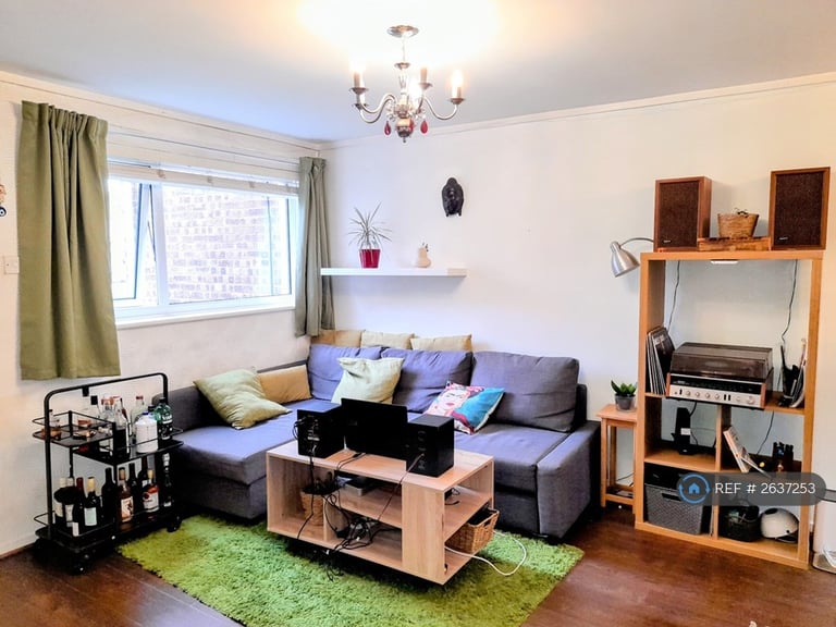 1 bedroom flat in Humber Close, Liverpool, L4 (1 bed) (#2637253)