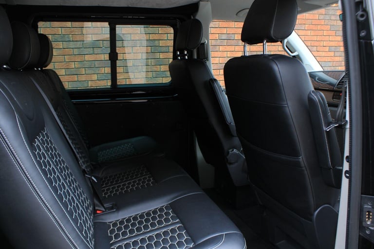 2019 Volkswagen Transporter 2.0 BiTDI T32 BlueMotion Tech Highline Kombi DSG FWD SWB Euro 6 (s/s)...