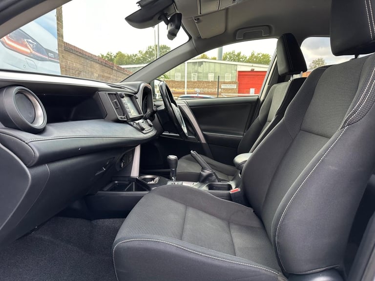 2017 Toyota RAV4 2.5 VVT-h Business Edition Plus CVT Euro 6 (s/s) 5dr (Safety Sense, Nav) ESTATE ...