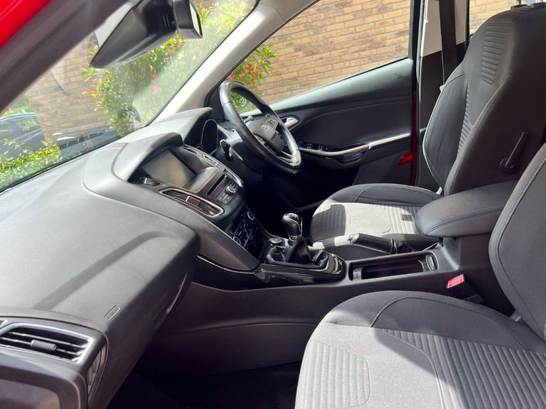 2015 FORD FOCUS 1.0T TITANIUM START/STOP 55K MILES MOTD JUNE 2026 SAT NAV PARKING SENSOR