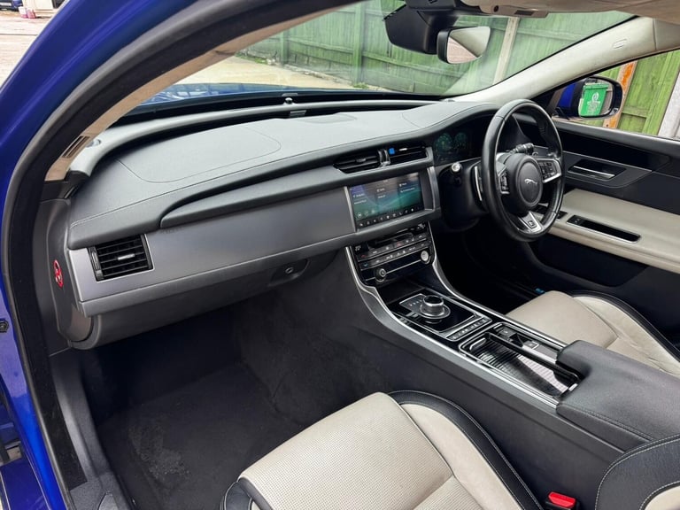2018 Jaguar XF 2.0d R-Sport Auto AWD Euro 6 (s/s) 4dr SALOON Diesel Automatic