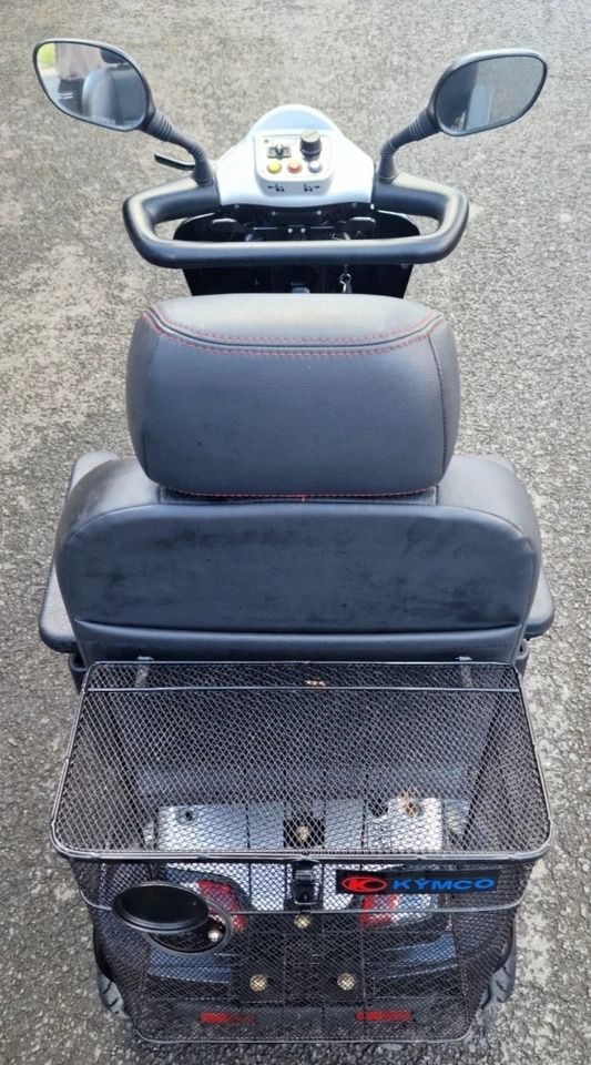 KYMCO MAXI XLS 8MPH Mobility Scooter SERVICED Excellent Condition NEW BATTERIES