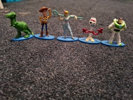5x toy story figures 