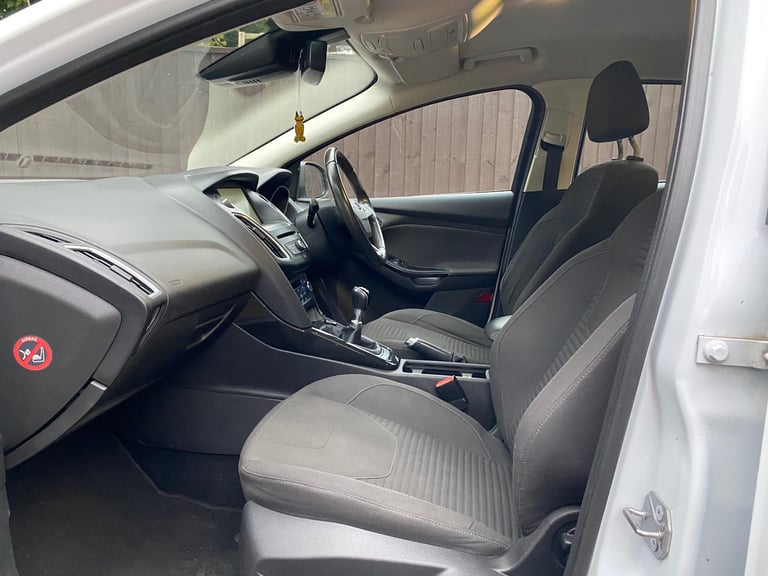 Ford, FOCUS, Hatchback, 2016, Manual, 999 (cc), 5 doors