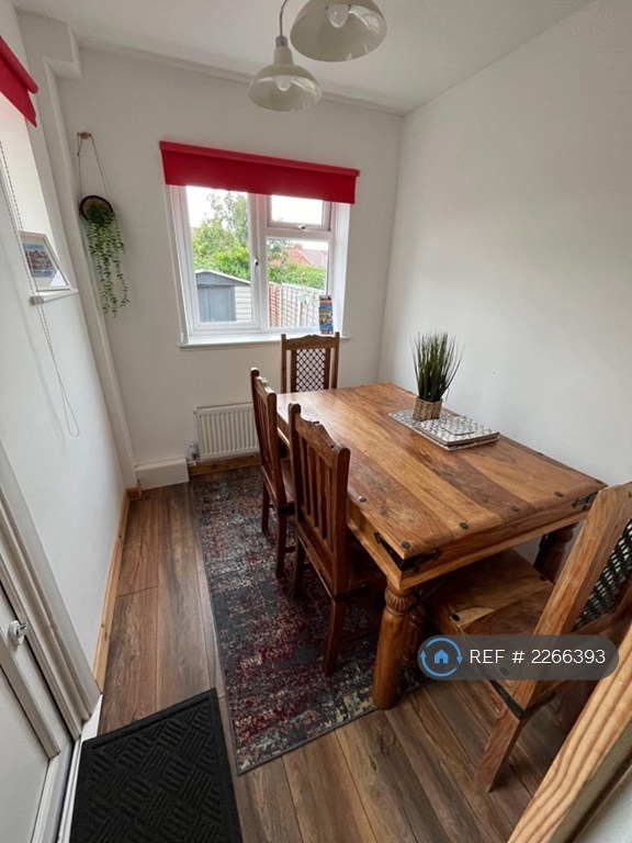4 bedroom house in Gloucester Road, Bristol, BS16 (4 bed) (#2266393)