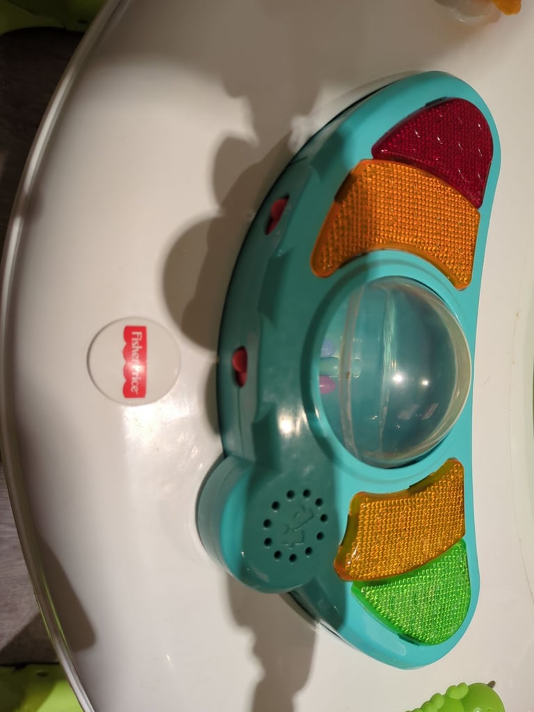 Fisher Price Baby Bouncer Jumperoo activity center - great condition